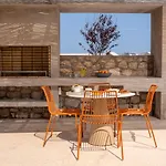 Villa Thines